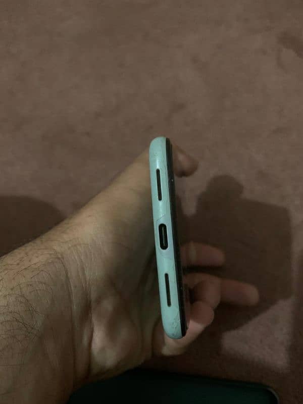 google pixel 5 ha tacha tota ha lakn kam full ok karta ha 2