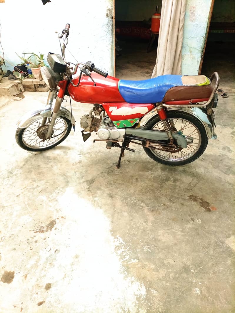 unique 2022and 4 bikes for sale. (03120771632) 8