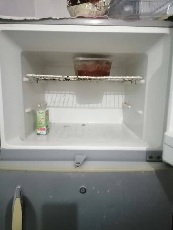 Refrigerator for sale 9