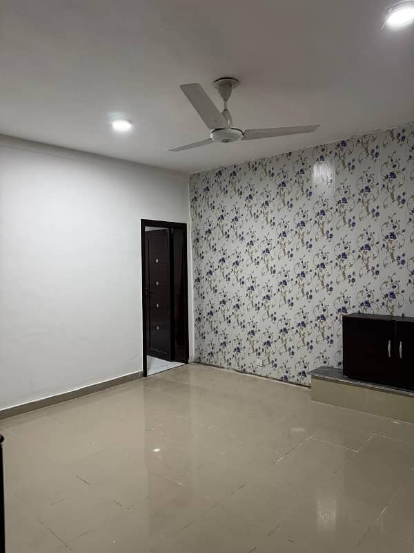 Bahria Town Phase 8 Rawalpindi Safari Home Sacter E 8 Marla Corner 7