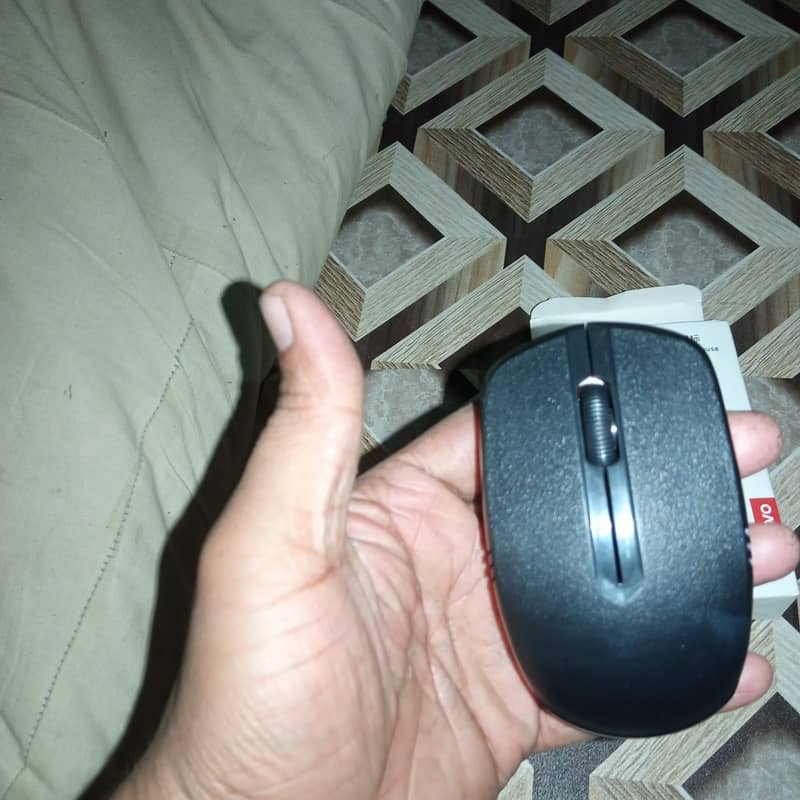 BLUETOOTH MOUSE___ URGENT SALE NEW FRESH CONDITION 5