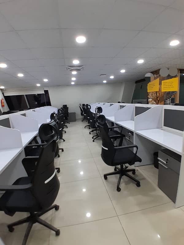 Fully Furnished Office For Rent 19