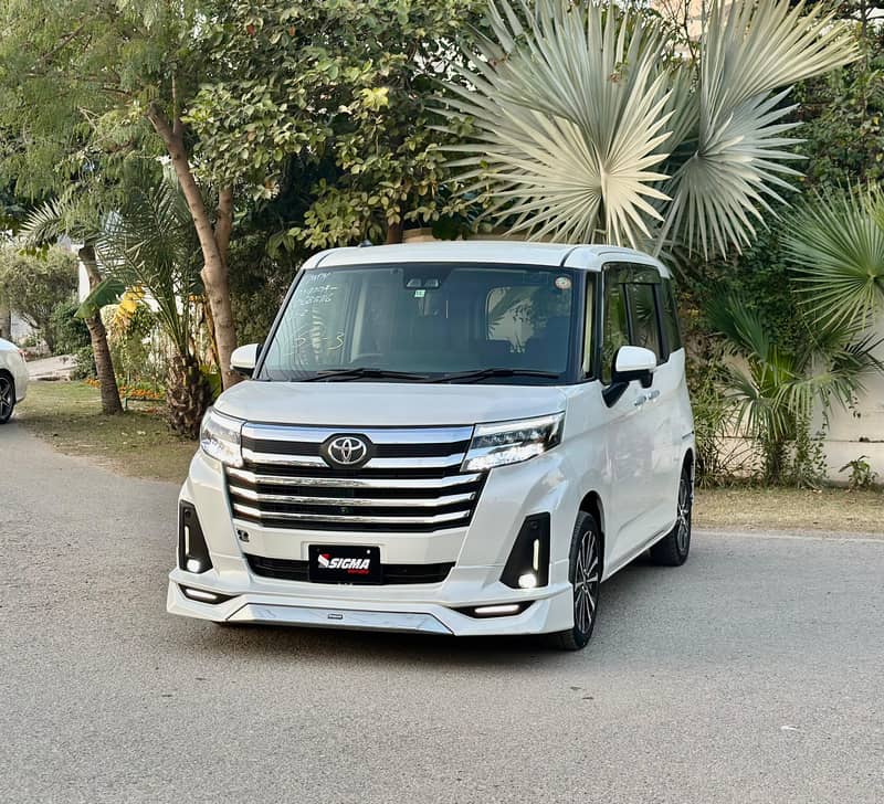 Toyota Roomy Custom G 1.0 2022 2