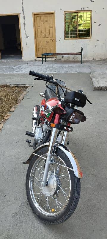 Honda CG 125 . . . . 4