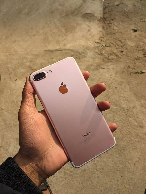 I phone 7plus 128 gb non pta . exchange possible 6