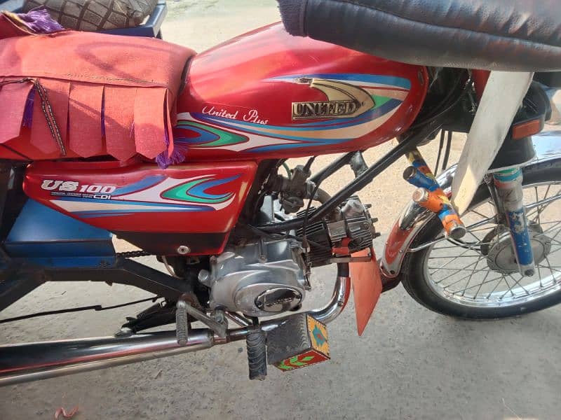 Good condition united 100 cc loader Rickshaw for sale 7