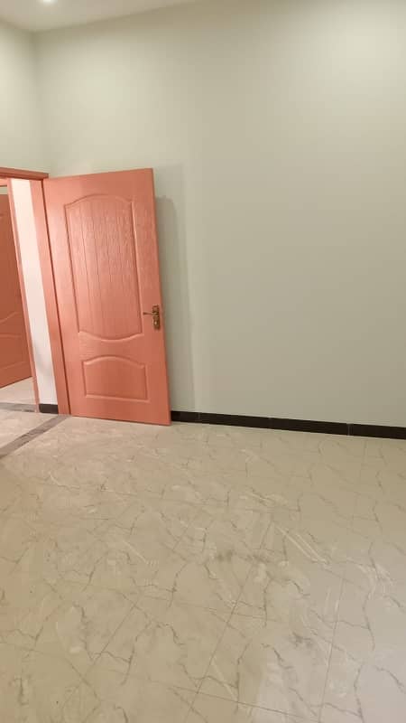 Prime Location 980 Square Feet Flat In Model Colony - Malir Is Available For Sale 7