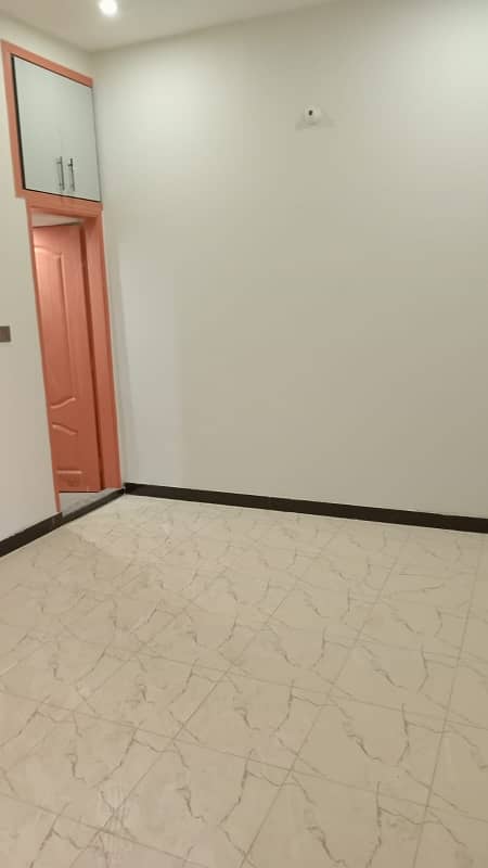 Prime Location 980 Square Feet Flat In Model Colony - Malir Is Available For Sale 9