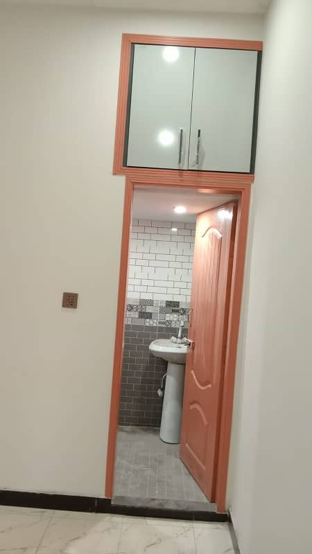 Prime Location 980 Square Feet Flat In Model Colony - Malir Is Available For Sale 12