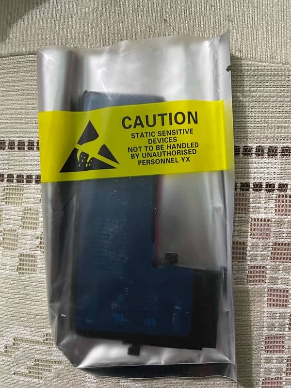 iPhone 11 Pro original Battery 6