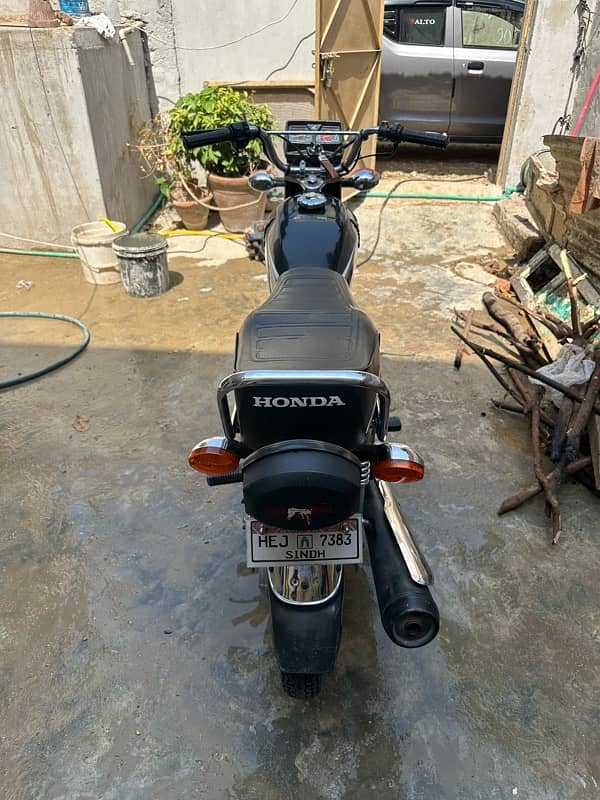 Honda CG 125 Model:2023 1