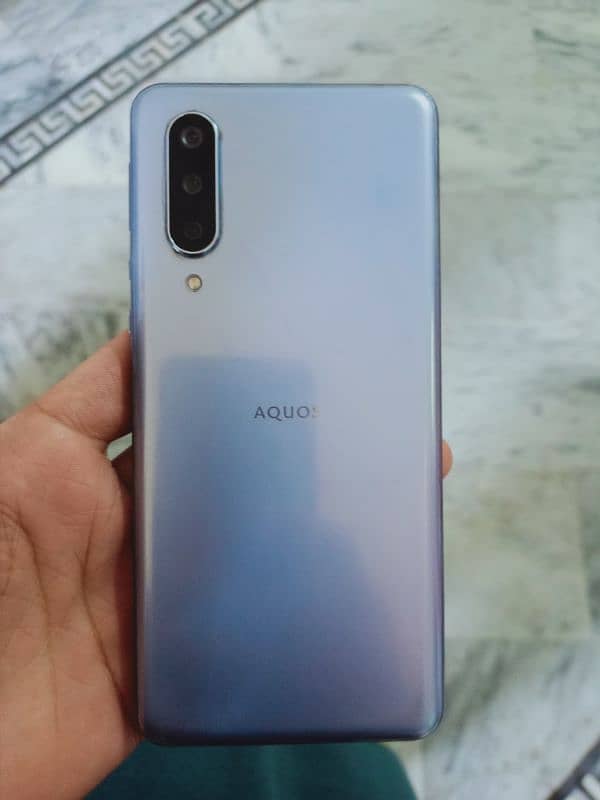 aquos zero 5g 1