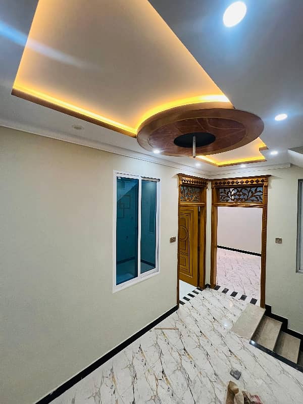 A Prime Location House Of 2 Marla In Sufiyan Garden 10