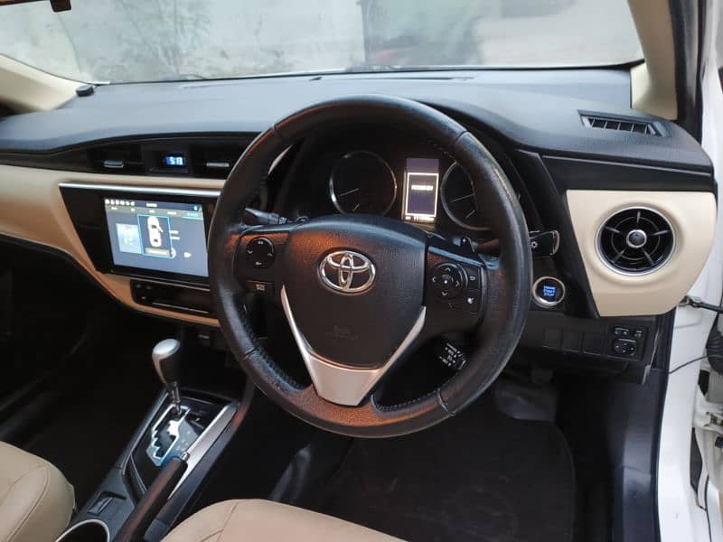 Toyota Altis Grande 2017 6