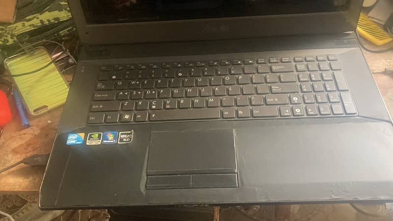 Asus J73JW Laptop 5