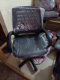 New Laptop/Computer Chair 10/10 condition