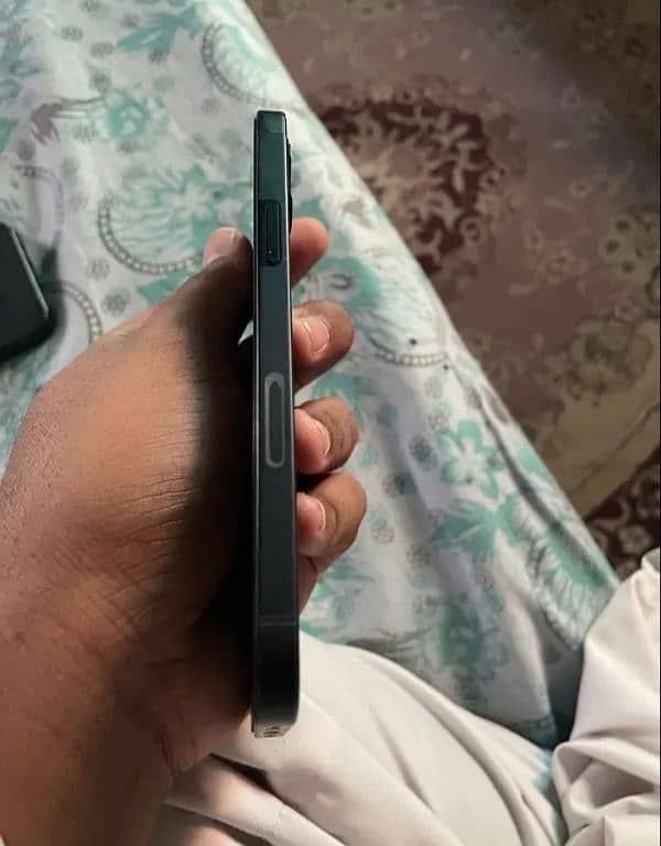 IPHONE 12 NON PTA 7