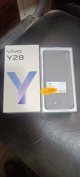 Vivo y28 6/128 pin pack 10month wranty 1