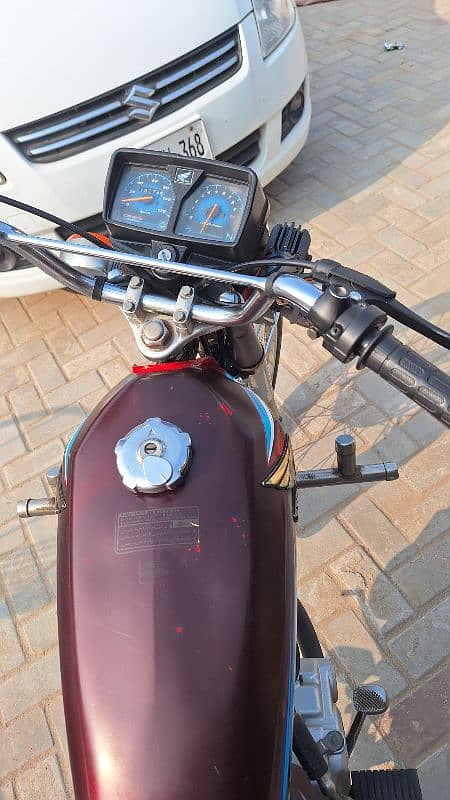 honda 125  good condition  18 model  urgent  sale 0