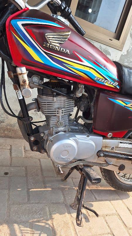 honda 125  good condition  18 model  urgent  sale 3