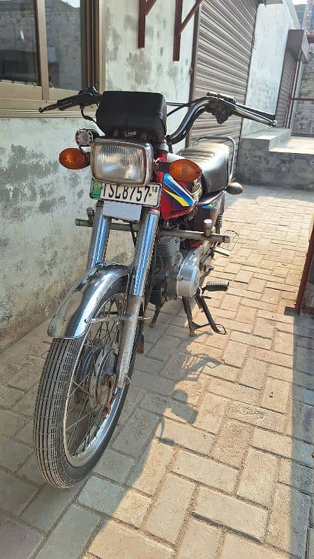 honda 125  good condition  18 model  urgent  sale 5