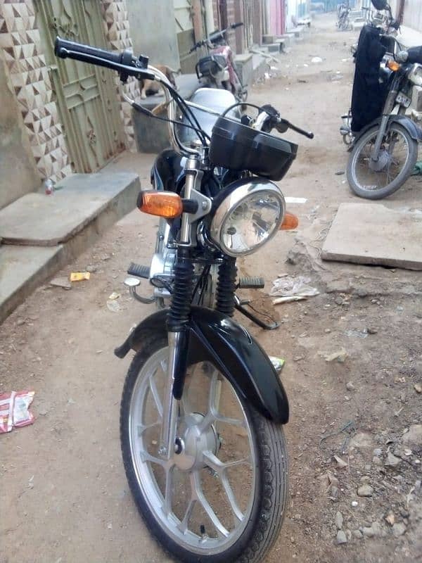 United 100cc new condition 7