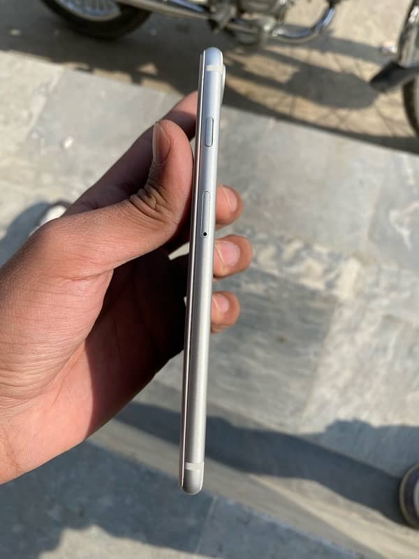 iphone 7 plus 128gb pta approved 1