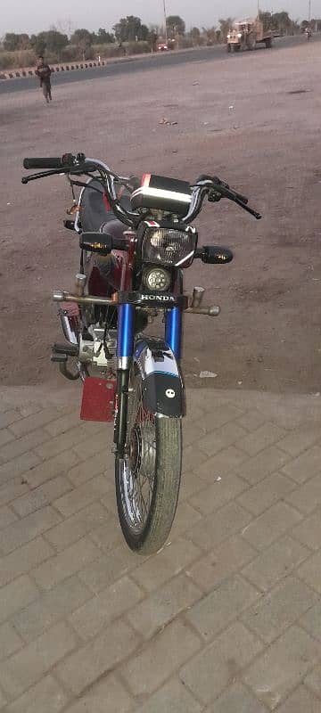 Honda cd 70 good condition contact 03016143330 2