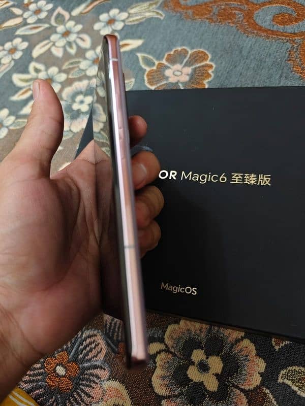 Honor Magic 6 Ultimate 16/1TB 5