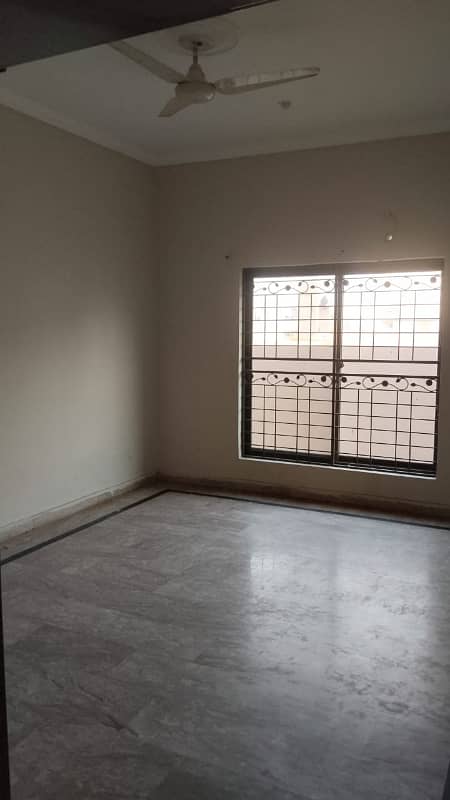 1 kanal full house available for rent in DHA 11 rahbar 20