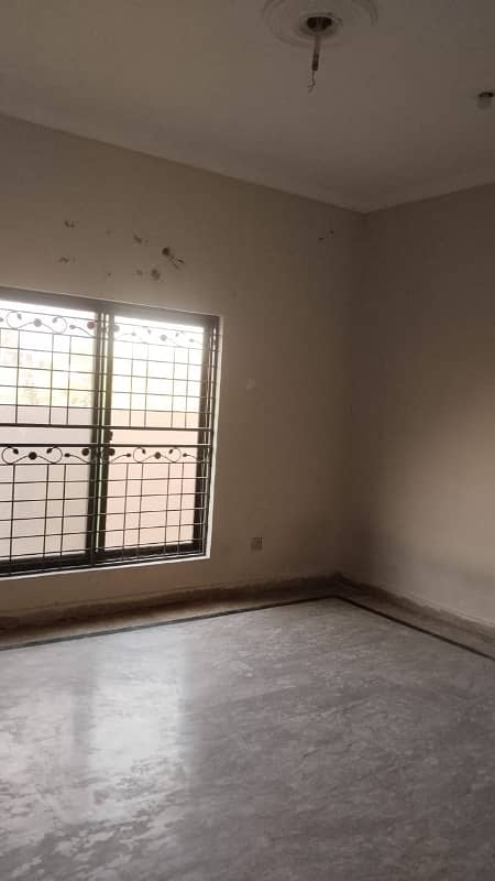 1 kanal full house available for rent in DHA 11 rahbar 28