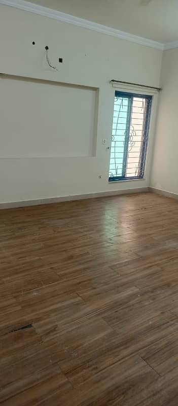 1 kanal full house available for rent in Valencia Town lahore 11