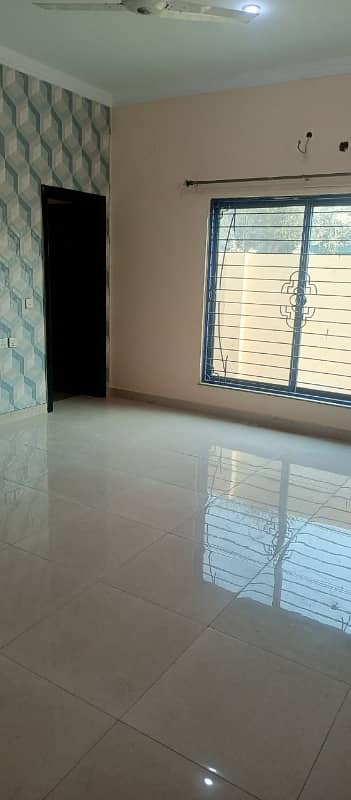 1 kanal full house available for rent in Valencia Town lahore 13