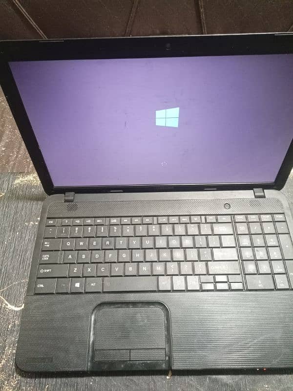 Toshiba laptop for sale in good condition 1