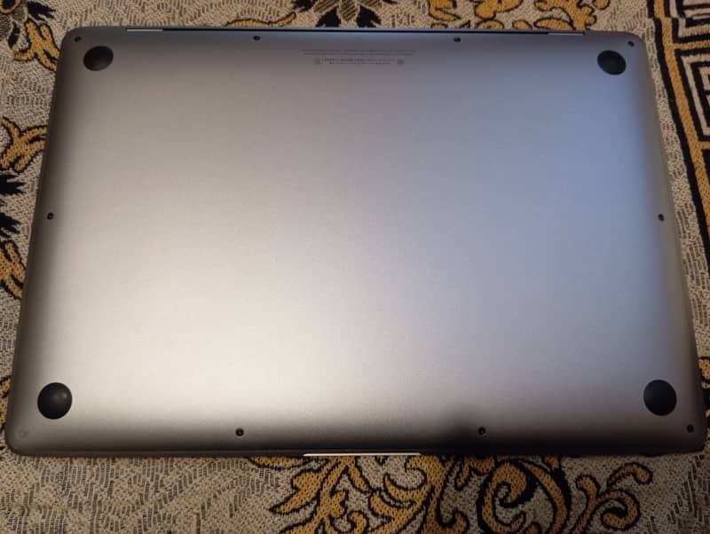 Macbook M1 Air 8/256 Space Gray 90% battery health (Counts: 186) 4