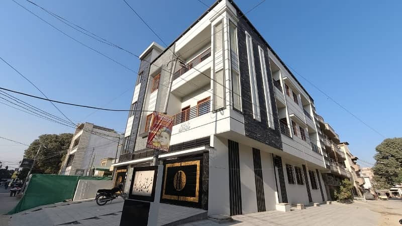 Tripple Storey 240 Square Yards House For sale In Gulshan-e-Iqbal - Block 2 Karachi 0