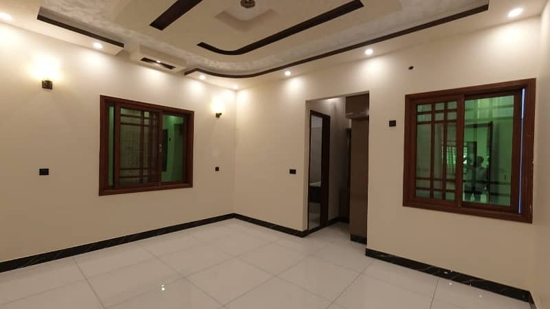 Tripple Storey 240 Square Yards House For sale In Gulshan-e-Iqbal - Block 2 Karachi 2