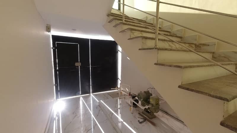 Tripple Storey 240 Square Yards House For sale In Gulshan-e-Iqbal - Block 2 Karachi 8