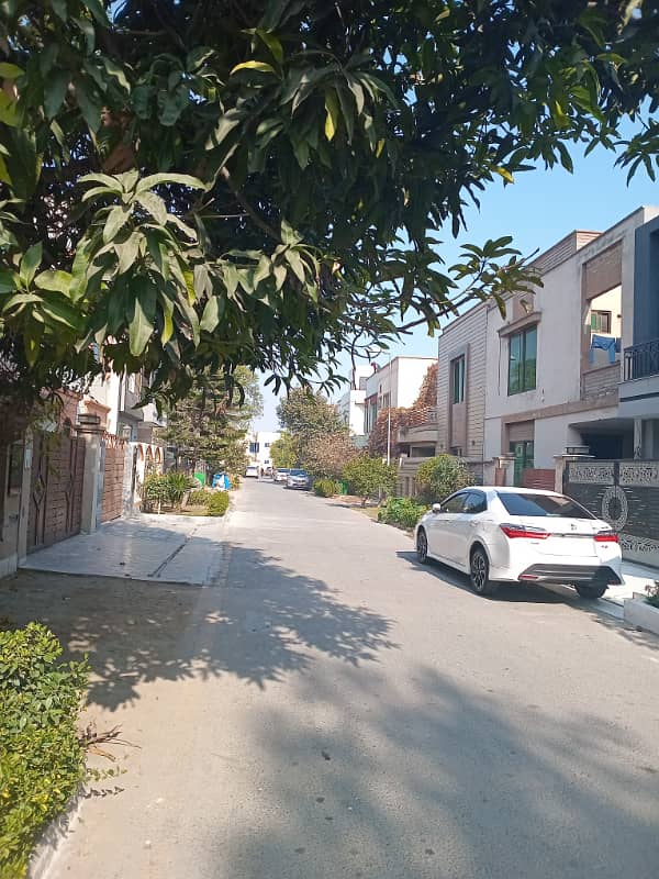 Beautiful 5 Marla full house available for rent on best location of bahria town lahore 6