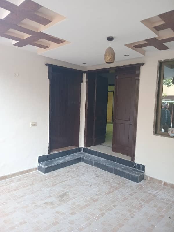 Beautiful 5 Marla full house available for rent on best location of bahria town lahore 7