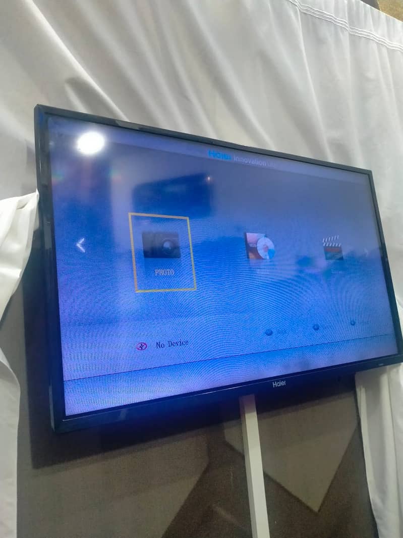 Good condition led tv 1