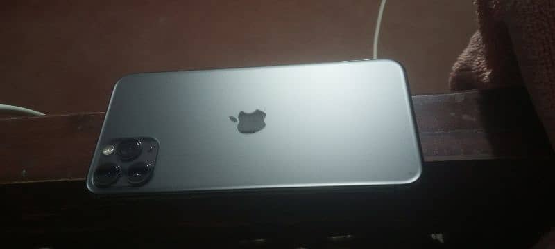 Iphone 11 pro max 64 gb Non PTA 2