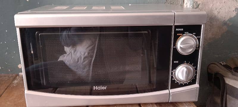 Haier microwave Owen 20L condition saf 3