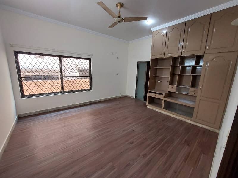 23 Marla  Portion  For Rent In DHA Phase 4 3 Bed, 3 Bathroom 6