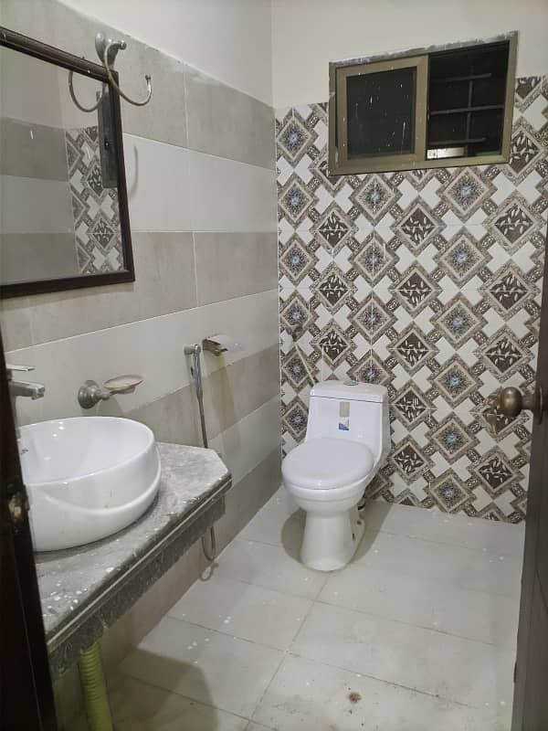 15 Marla used house for sale in model town 7