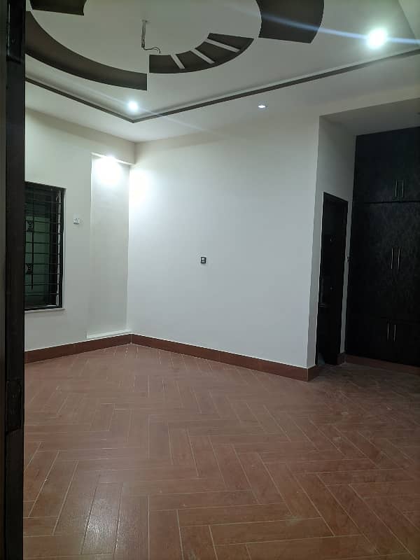 15 Marla used house for sale in model town 9