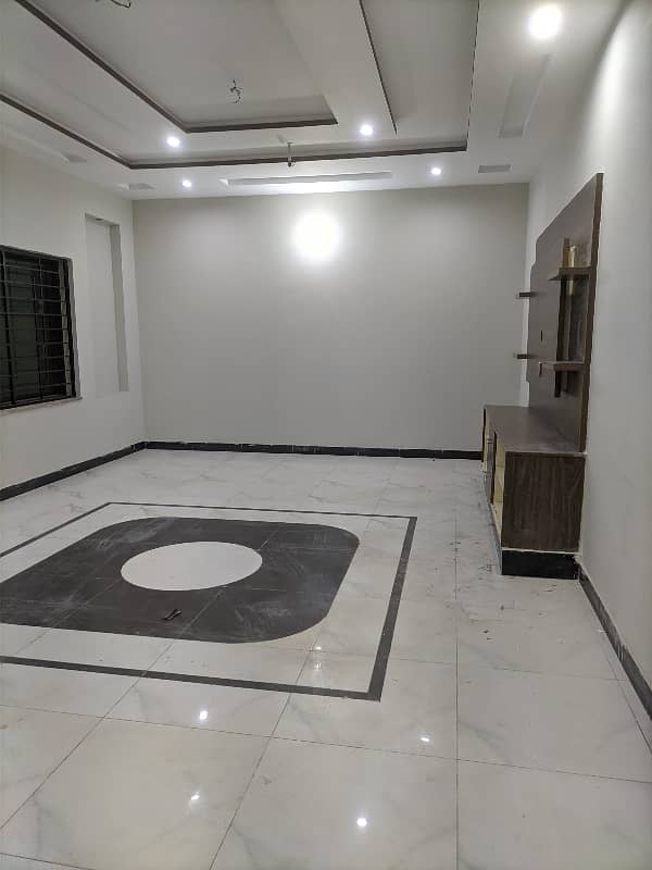 15 Marla used house for sale in model town 22