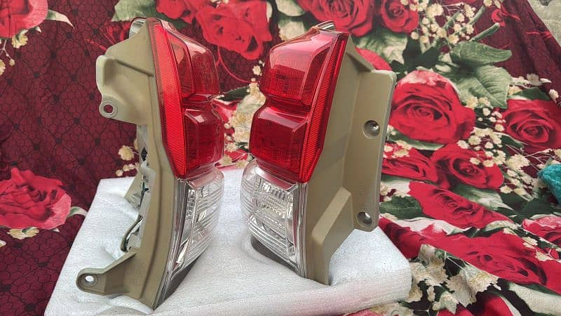 Toyota land cruiser back light 6