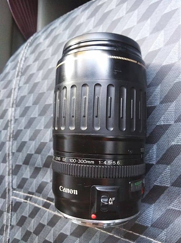 Canon 100-300 mm zoom lens 3