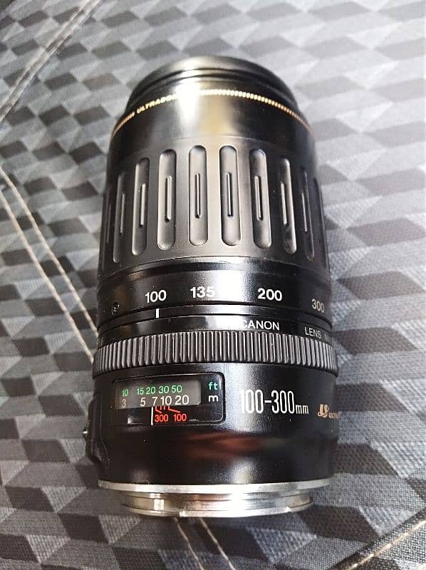 Canon 100-300 mm zoom lens 5